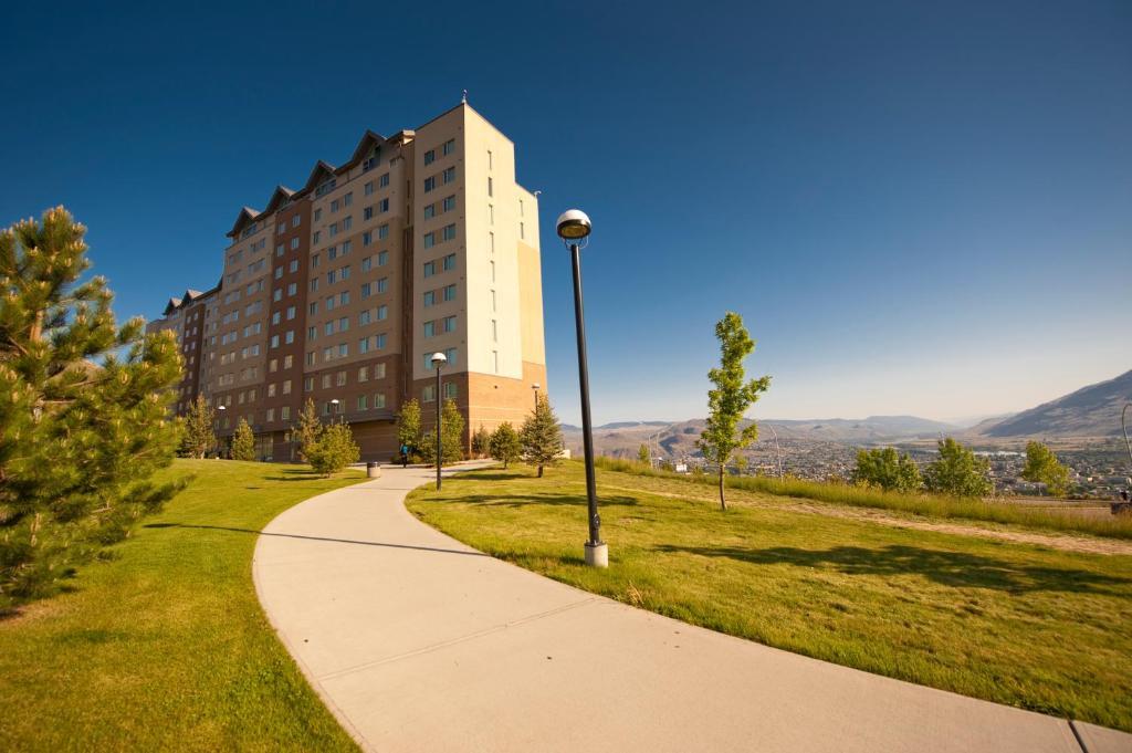 Residence & Conference Centre - Kamloops Eksteriør billede